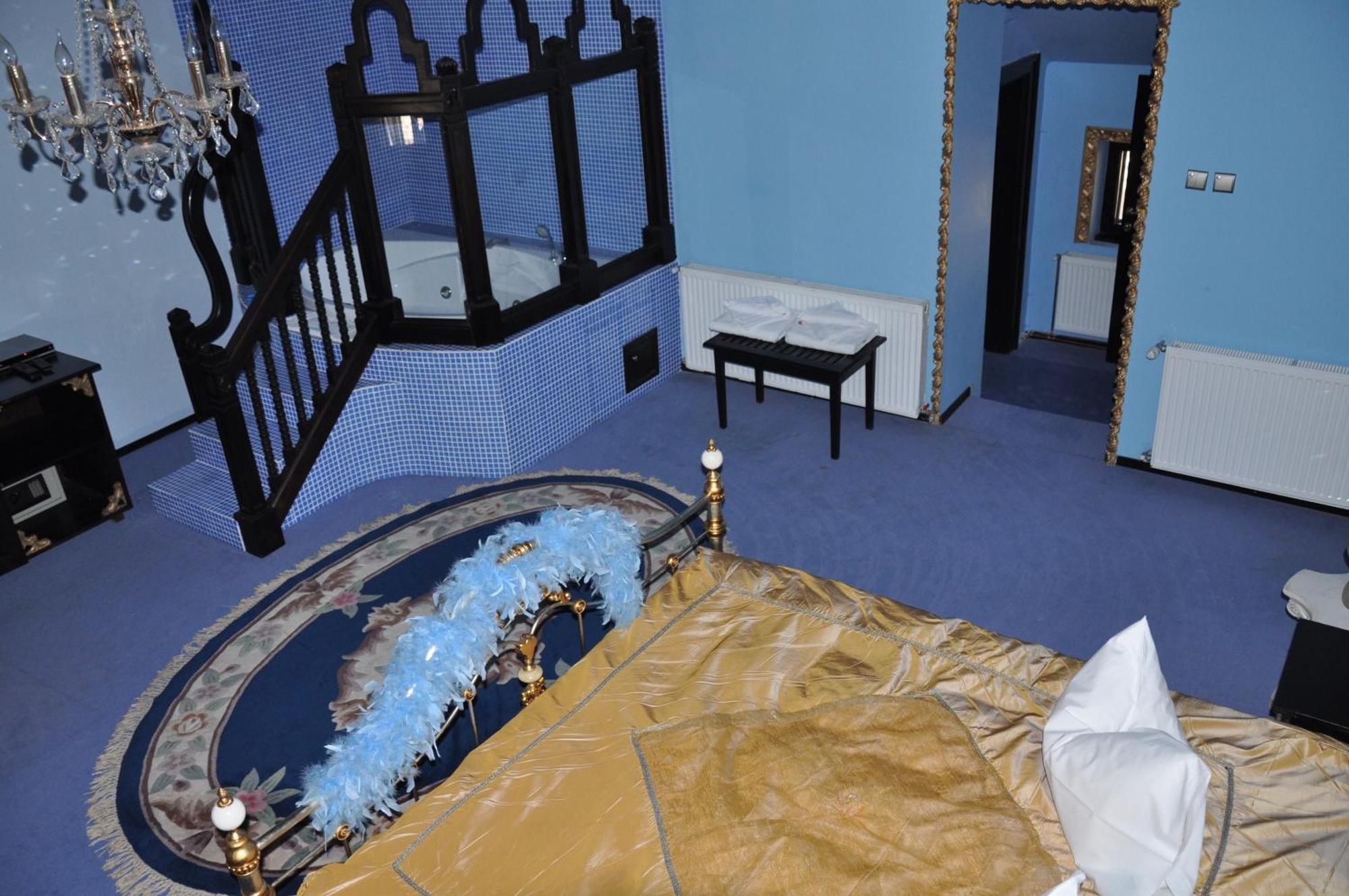 Hotel Casa Cu Farfurii Sinaia Zimmer foto